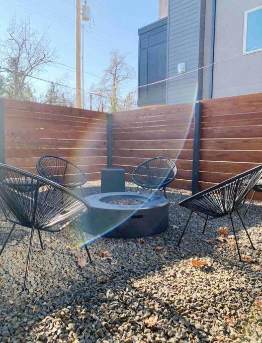 Mid Century Modern Boise-River Bungalow W/ Hot Tub エクステリア 写真