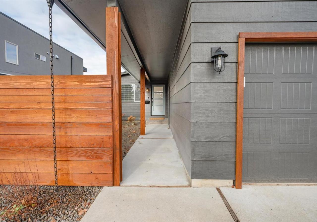 Mid Century Modern Boise-River Bungalow W/ Hot Tub エクステリア 写真