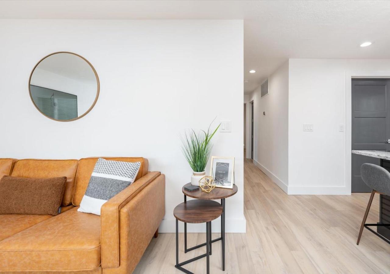 Mid Century Modern Boise-River Bungalow W/ Hot Tub エクステリア 写真