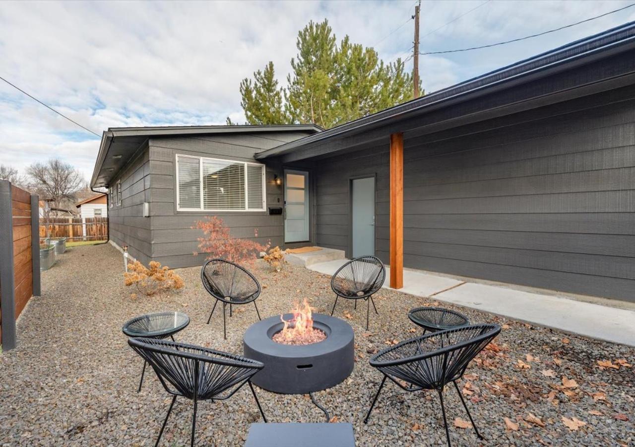 Mid Century Modern Boise-River Bungalow W/ Hot Tub エクステリア 写真